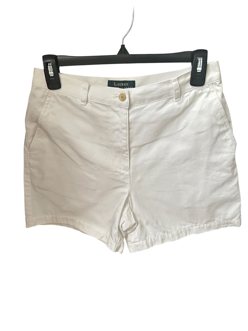 Lauren Ralph Lauren White Petite Shorts in size 6